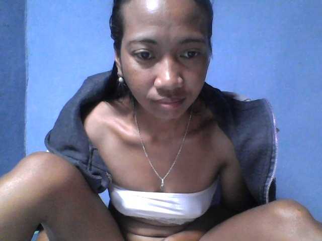 Rose-Bler live cam on BongaCams