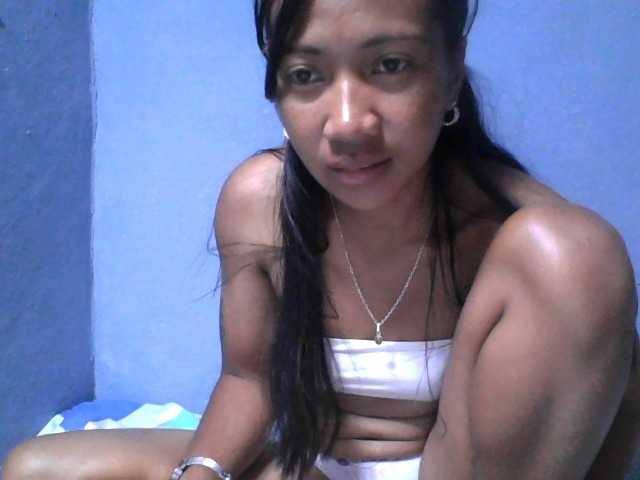 Rose-Bler live cam on BongaCams