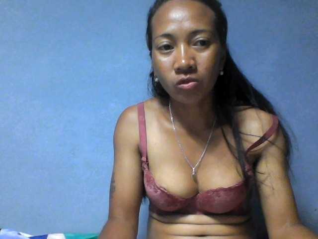Rose-Bler live cam on BongaCams