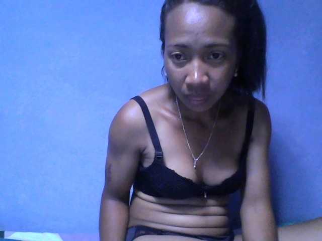 Rose-Bler live cam on BongaCams