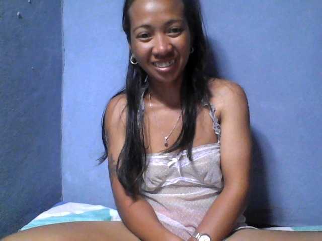 Rose-Bler live cam on BongaCams