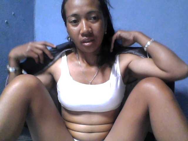 Rose-Bler live cam on BongaCams