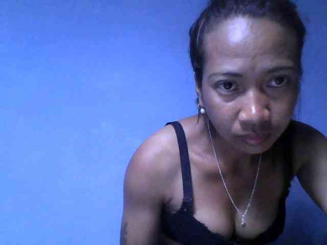 Rose-Bler Live Webcam on BongaCams