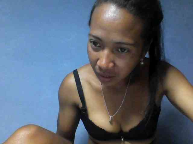 Rose-Bler Live Webcam on BongaCams