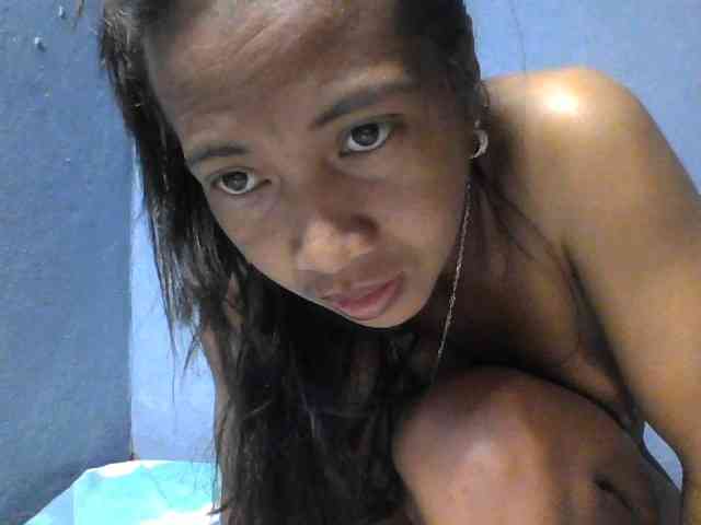 Rose-Bler Live Webcam on BongaCams