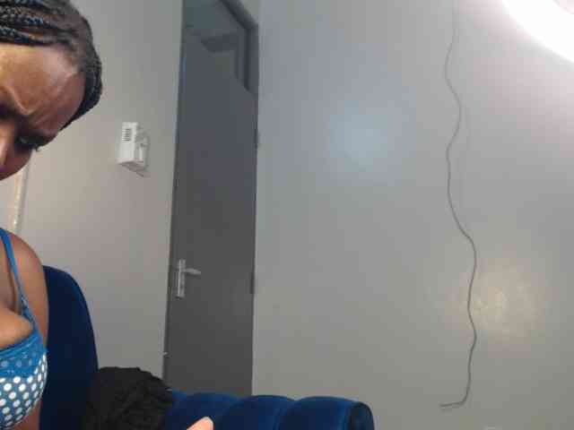 kissytrouble webcam