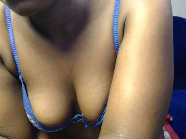 kissytrouble webcam