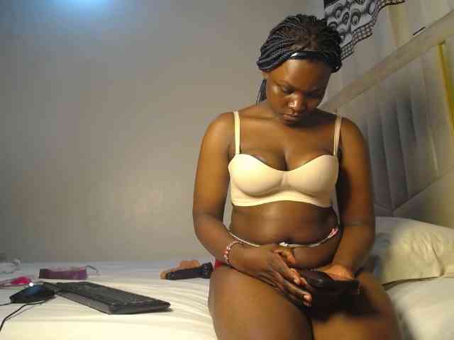 kissytrouble webcam