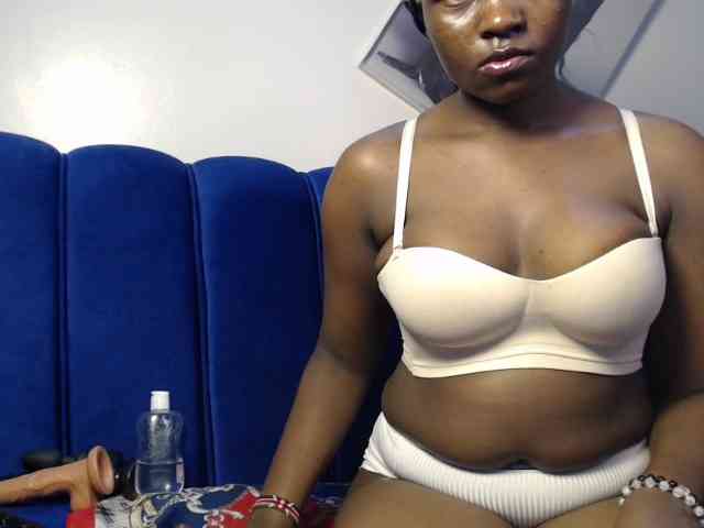 kissytrouble webcam