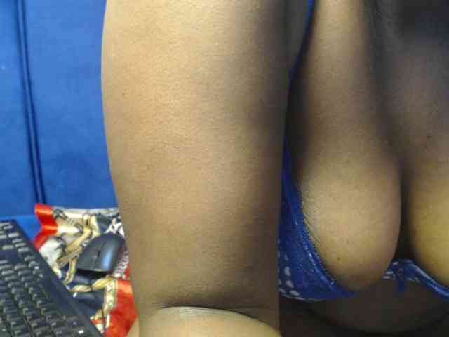 kissytrouble webcam