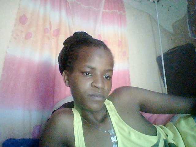 Ebony-pretty1 live cam preview
