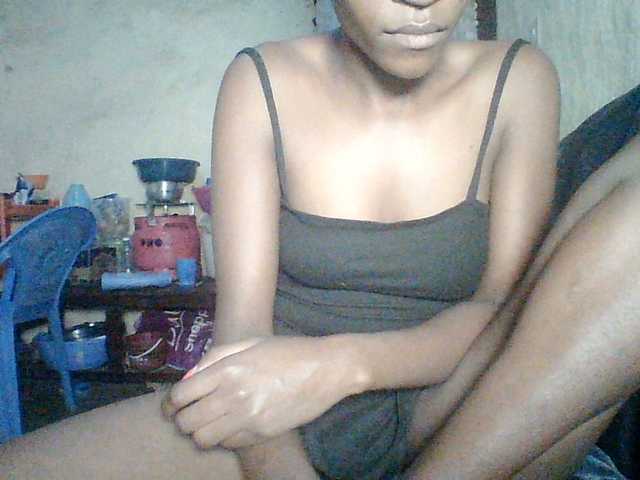Ebony-pretty1 live cam on BongaCams