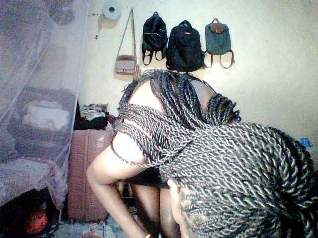 Ebony-pretty1 live cam on BongaCams