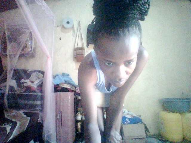 Ebony-pretty1 live cam on BongaCams