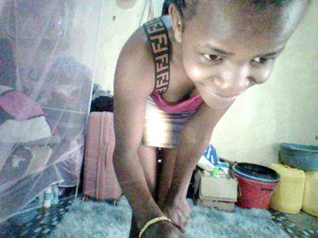 Ebony-pretty1
