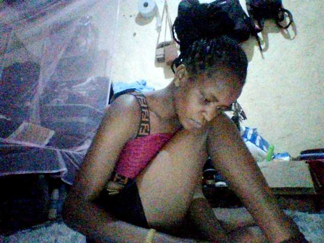 Ebony-pretty1