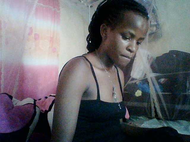 Ebony-pretty1, en directo ahora en BongaCams