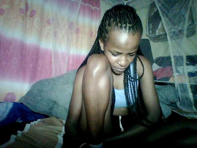 Ebony-pretty1 live cam on BongaCams