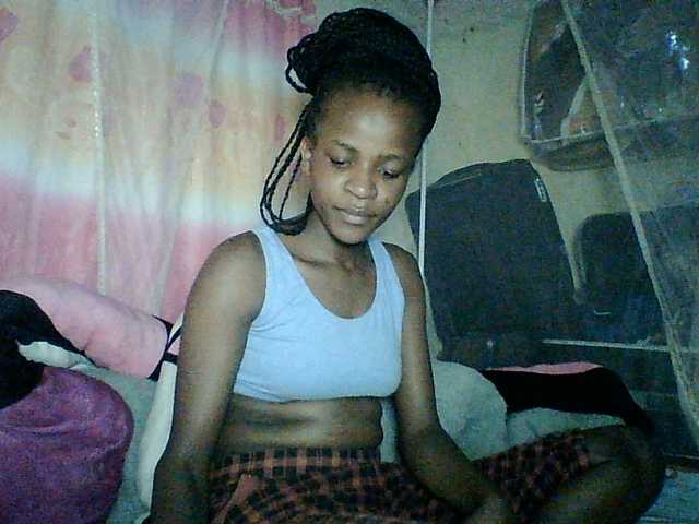 Ebony-pretty1 live cam on BongaCams