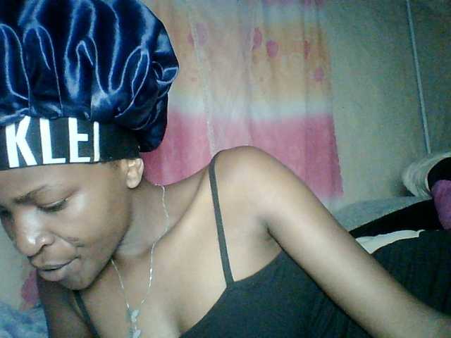 Ebony-pretty1, en vivo ahora en BongaCams