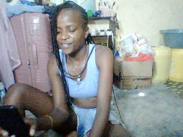 Ebony-pretty1 live cam on BongaCams