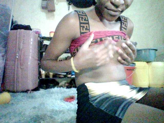 Ebony-pretty1