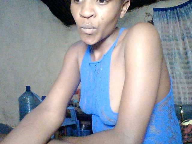 Ebony-pretty1 live cam on BongaCams