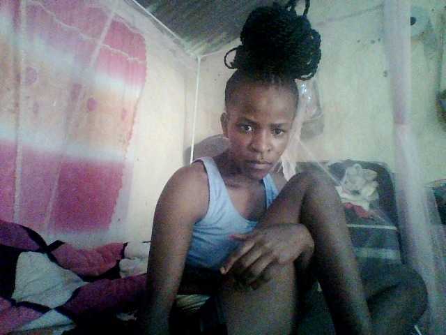 Ebony-pretty1