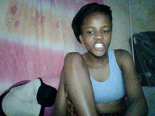 Ebony-pretty1 live cam on BongaCams