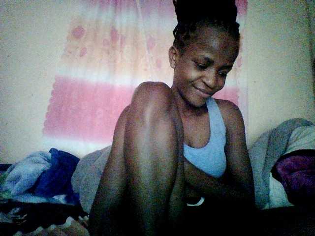 Ebony-pretty1 live cam on BongaCams