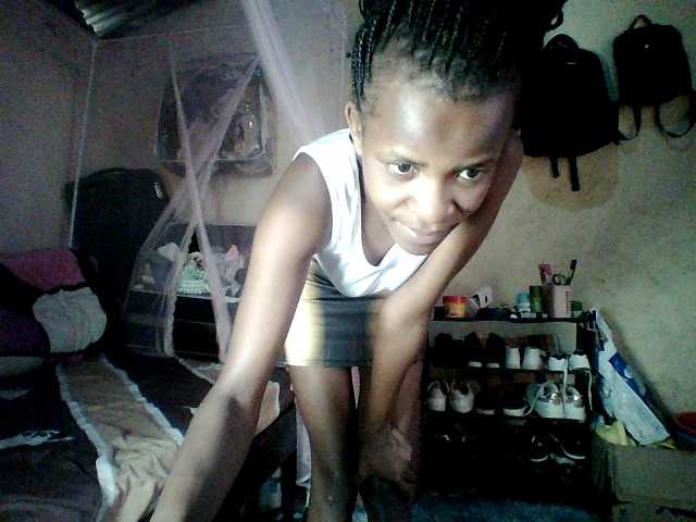 Ebony-pretty1 live cam on BongaCams
