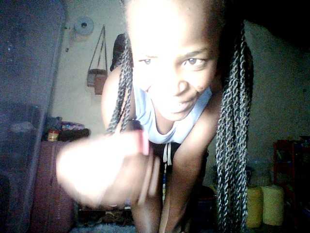 Ebony Pretty (Ebony-pretty1)