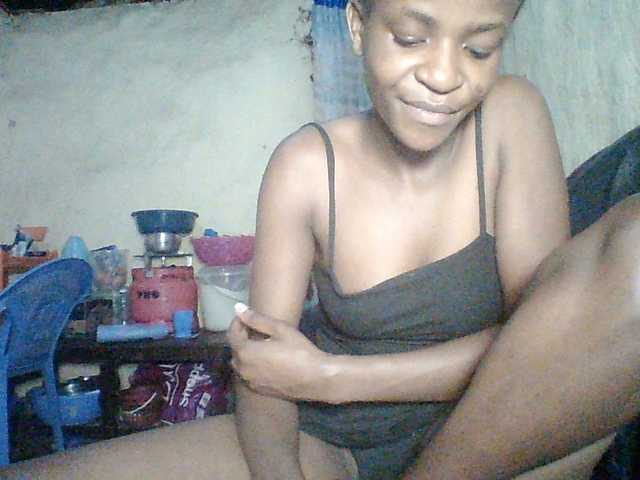 Ebony-pretty1 live cam on BongaCams