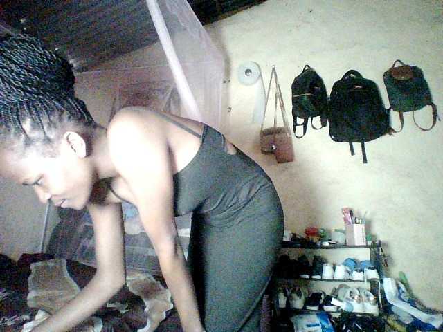 Ebony-pretty1 live cam on BongaCams