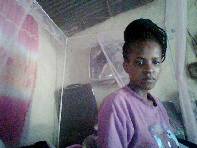 Ebony-pretty1 live cam on BongaCams