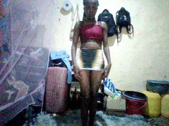 Ebony-pretty1