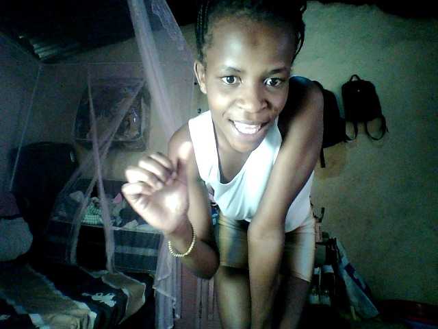 Ebony-pretty1 live cam on BongaCams