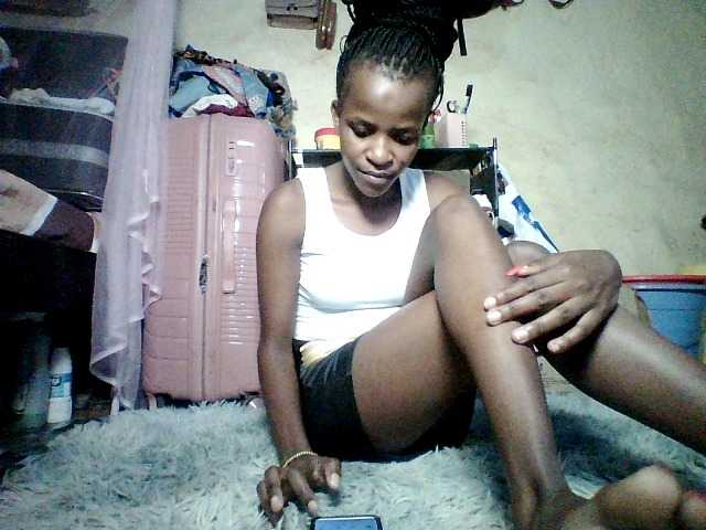 Ebony-pretty1