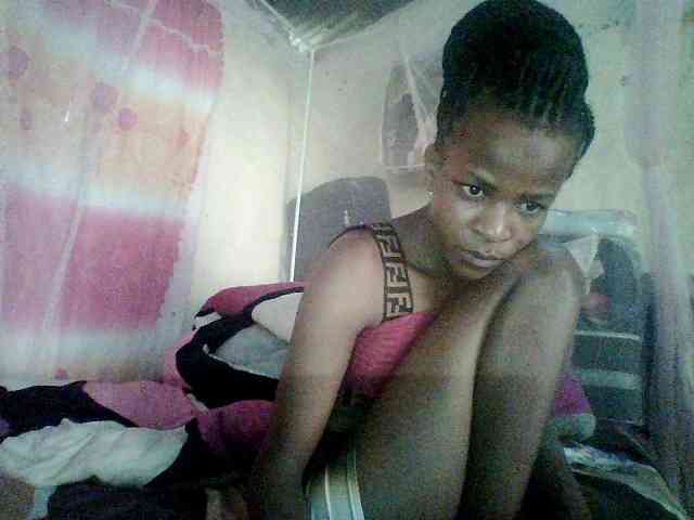 Ebony-pretty1 Ebony-pretty1