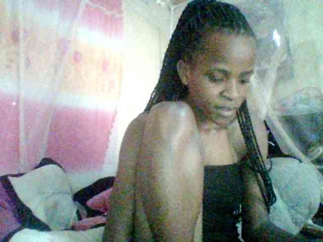 Model: Ebony-pretty1