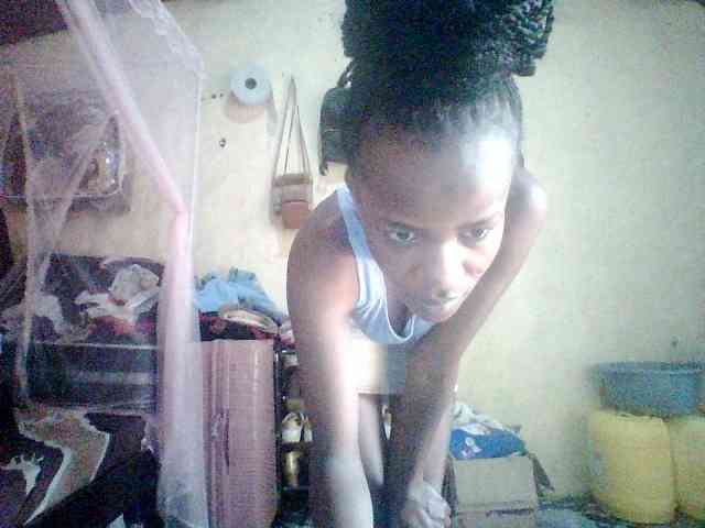 Ebony-pretty1 Ebony-pretty1