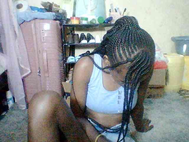 Ebony-pretty1 Ebony-pretty1