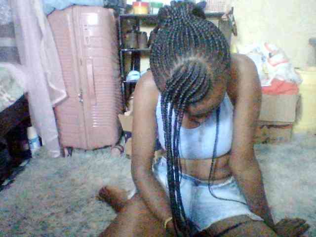 Ebony-pretty1 webcam
