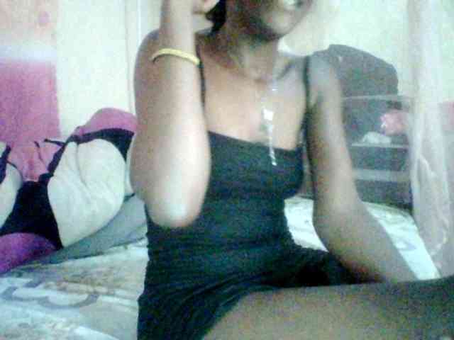 Ebony-pretty1