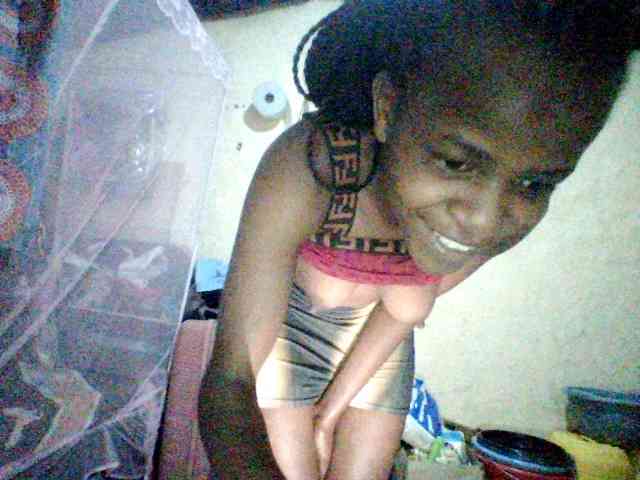 Ebony-pretty1