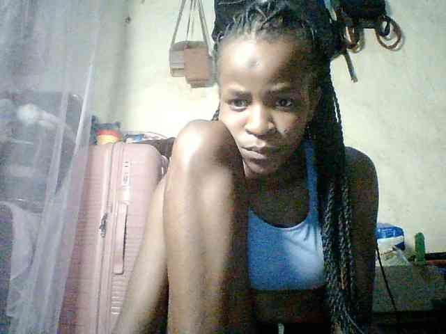 Ebony-pretty1