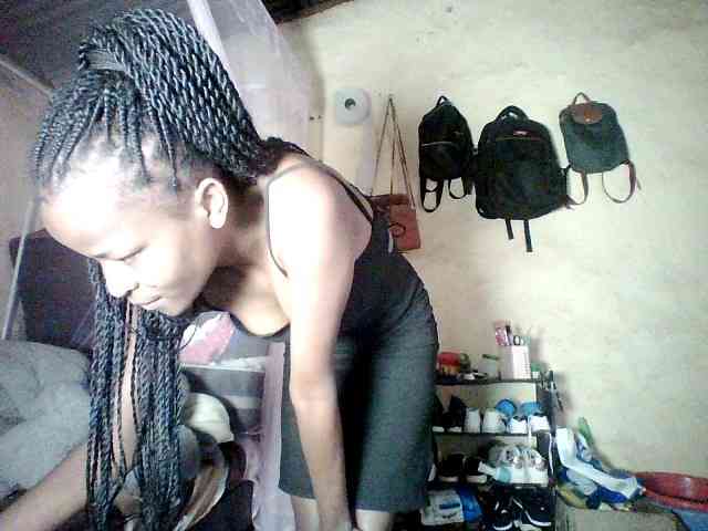 Ebony-pretty1