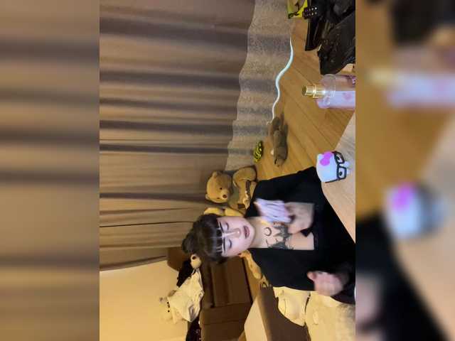 Selena5 live cam on BongaCams