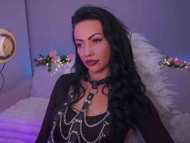 enter chatroom Magistrainitium