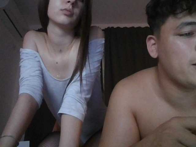 Sex chat gratuit in direct cu HornyCouplea pe BongaCams